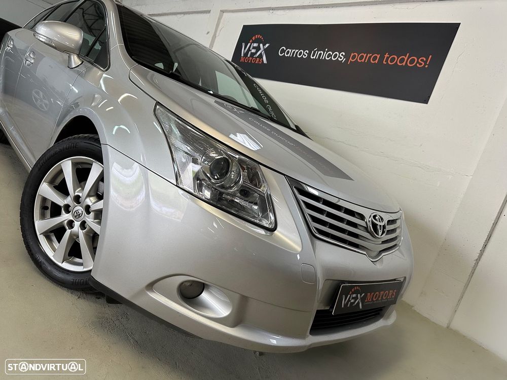 Toyota Avensis SW 2.0 D-4D Exclusive +Pele+GPS - 27