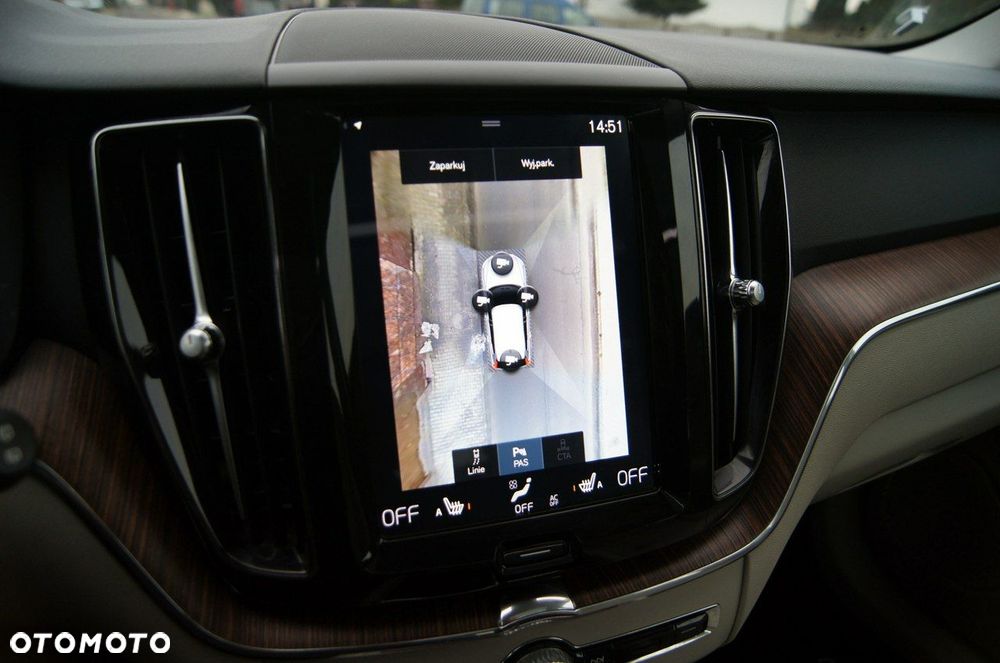 Volvo XC 60 T5 AWD Geartronic Momentum Pro - 23