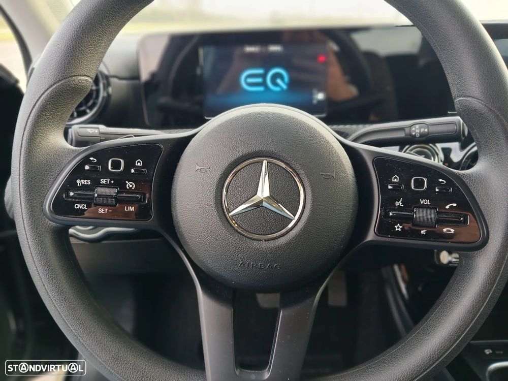 Mercedes-Benz CLA 250 - 22