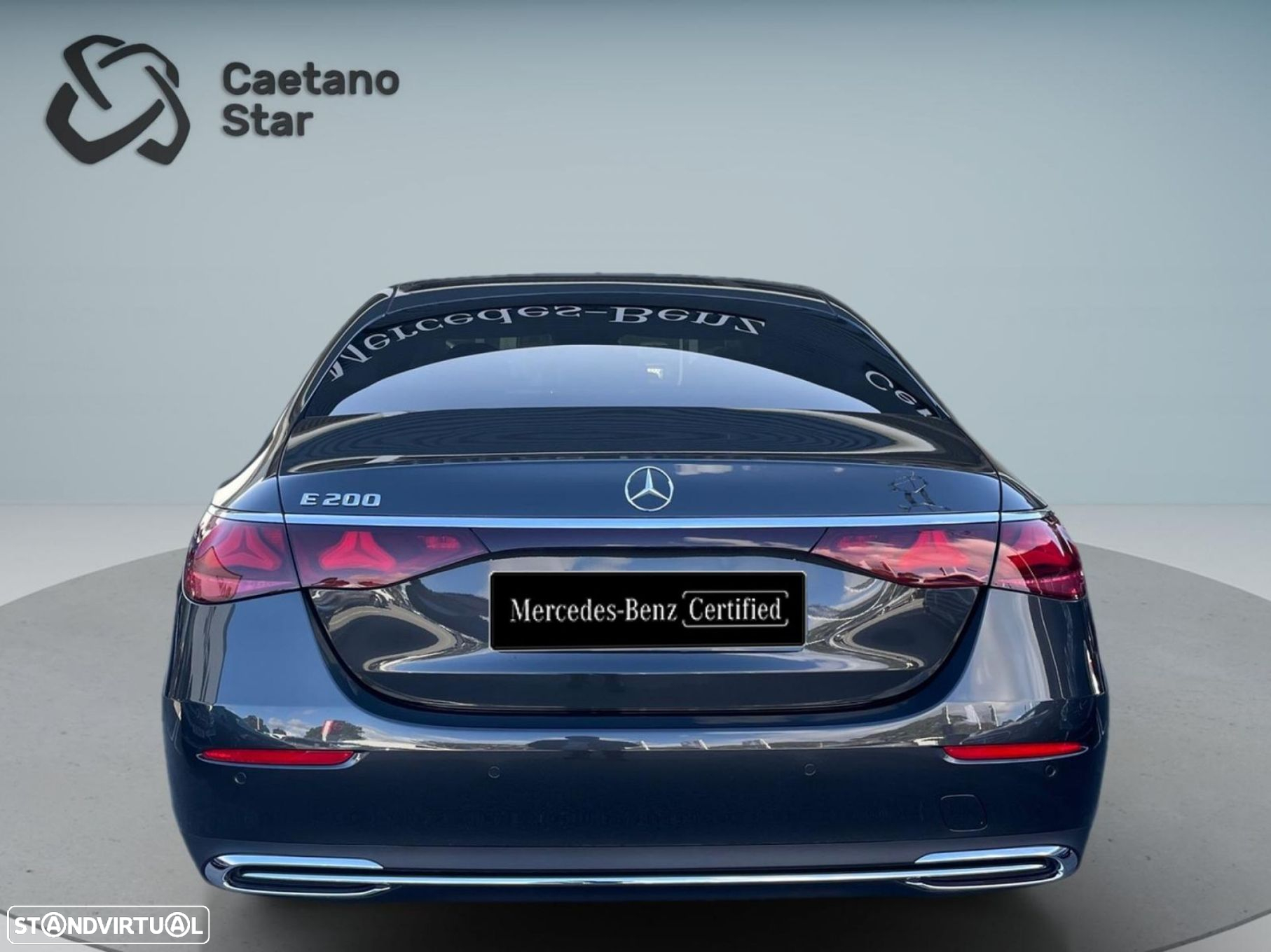 Mercedes-Benz E 200 - 9