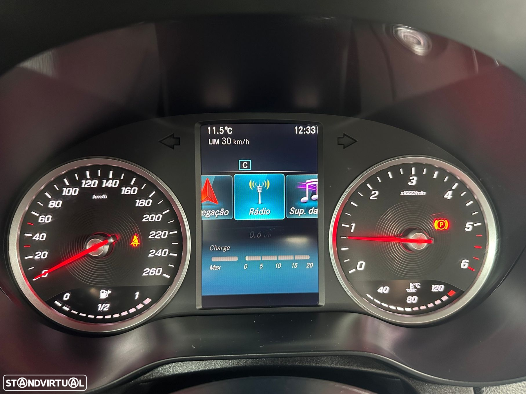 Mercedes-Benz C 200 d AMG Line - 24
