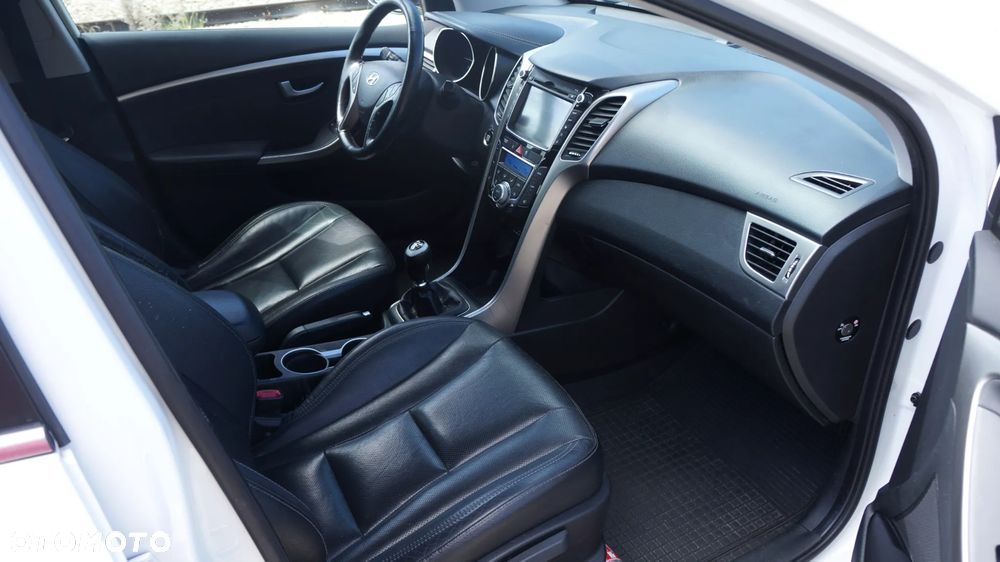 Hyundai i30 blue 1.6 GDI YES Gold - 9