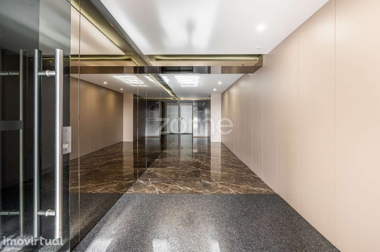 Apartamento T3 Semi-Novo no Empire Apartments em Guimarães - Grande imagem: 2/34