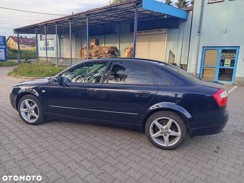 Audi A4 Limousine - 2