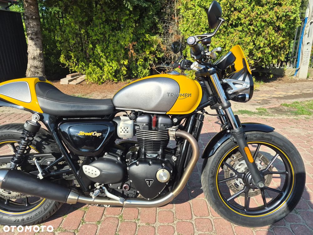 Triumph Street Twin - 4