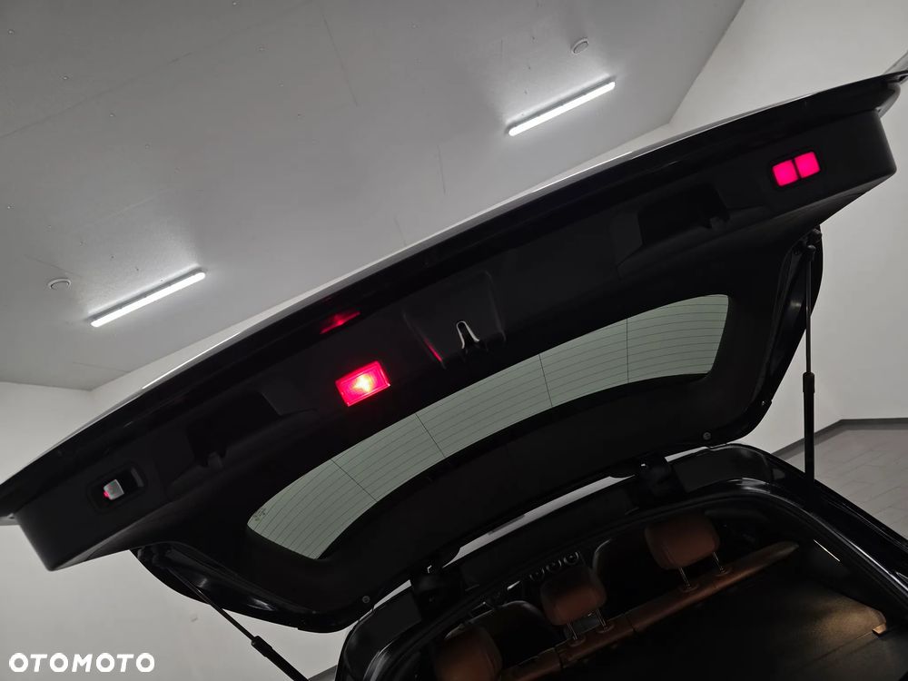 Mercedes-Benz GLC 300 de 4Matic 9G-TRONIC AMG Line Plus - 40