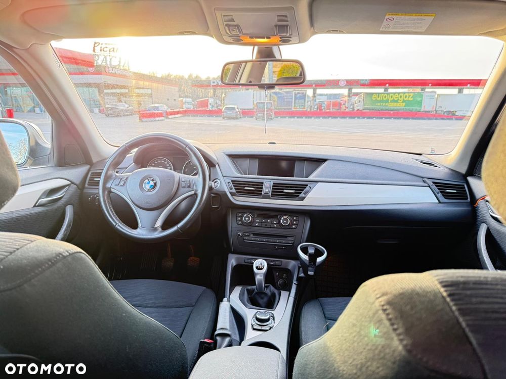 BMW X1 sDrive18d - 10