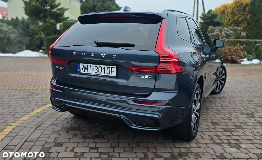 Volvo XC 60 B5 B AWD Plus Dark - 13