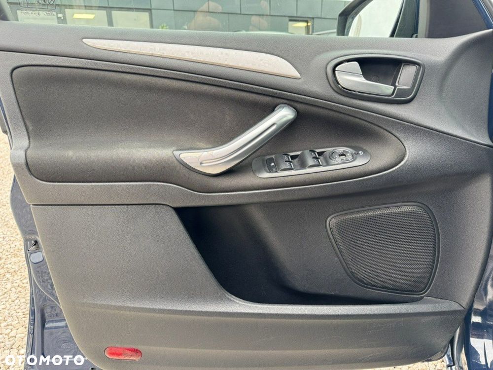 Ford Galaxy - 15
