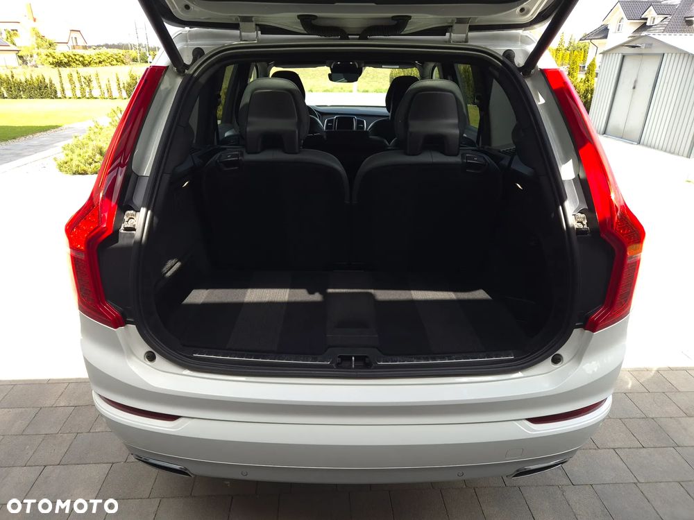 Volvo XC 90 B5 D AWD Momentum 7os - 40