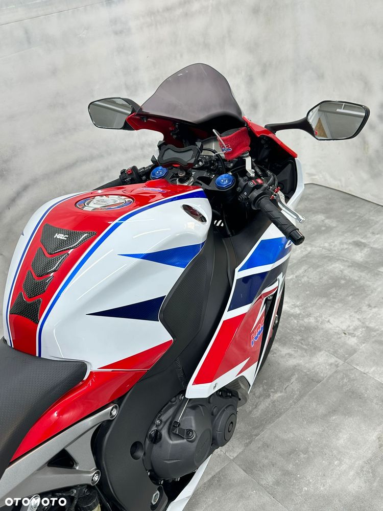 Honda CBR - 15