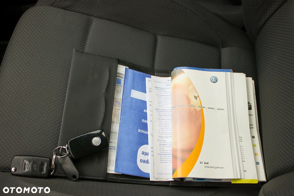 Volkswagen Golf 2.0 FSI Speed - 37