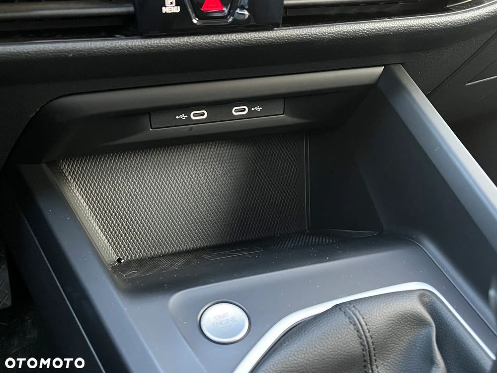 Volkswagen Golf 2.0 TDI Life - 23