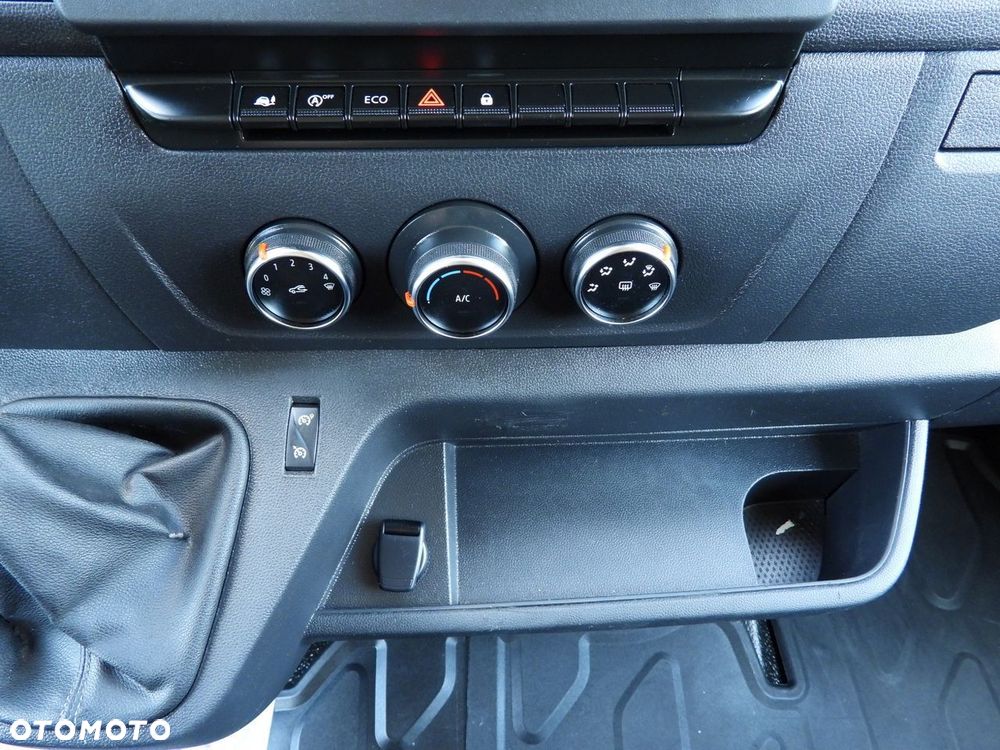 Renault MASTER PLANDEKA 10 PALET WEBASTO TEMPOMAT LEDY PNEUMATYKA KLIMATYZACJA  165KM - 32