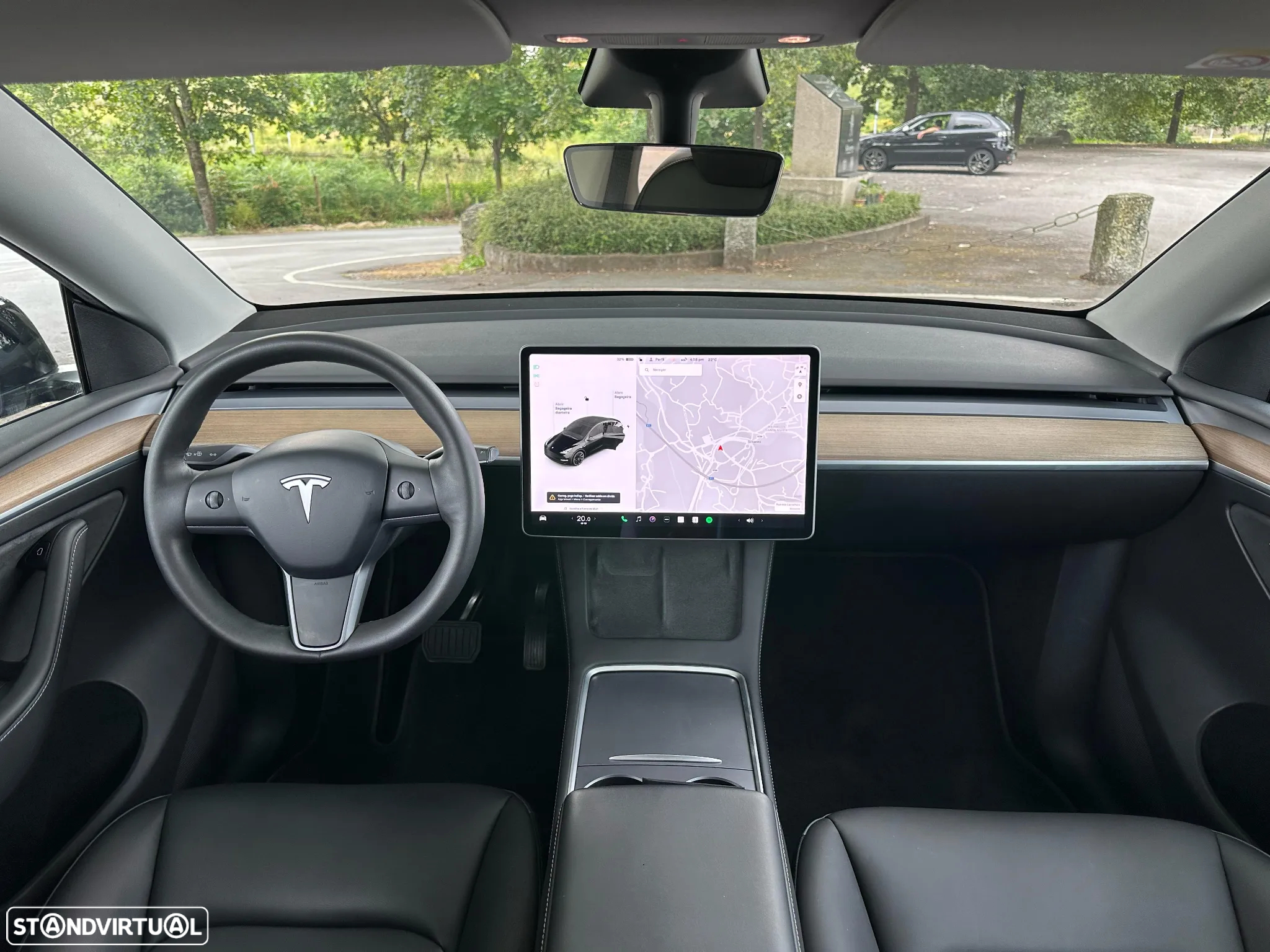 Tesla Model Y Long Range Dual Motor AWD - 29