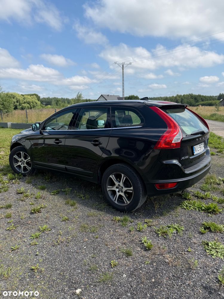 Volvo XC 60 D5 AWD - 2