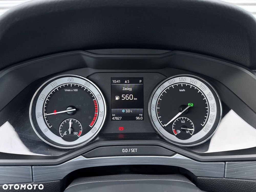 Skoda Superb 1.5 TSI Ambition DSG - 24