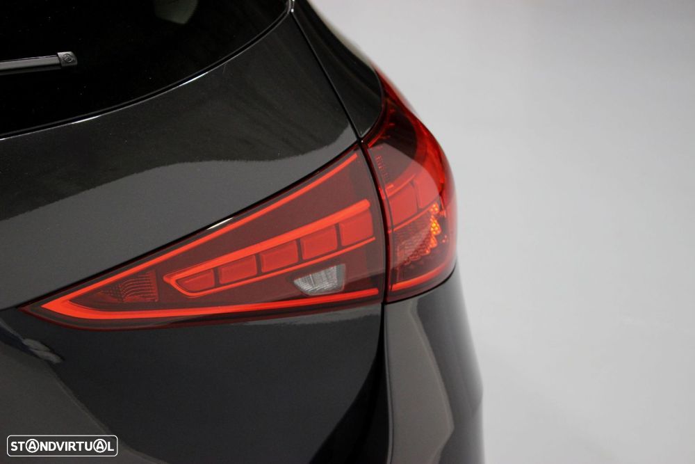 Mercedes-Benz C 300 de AMG Line - 11