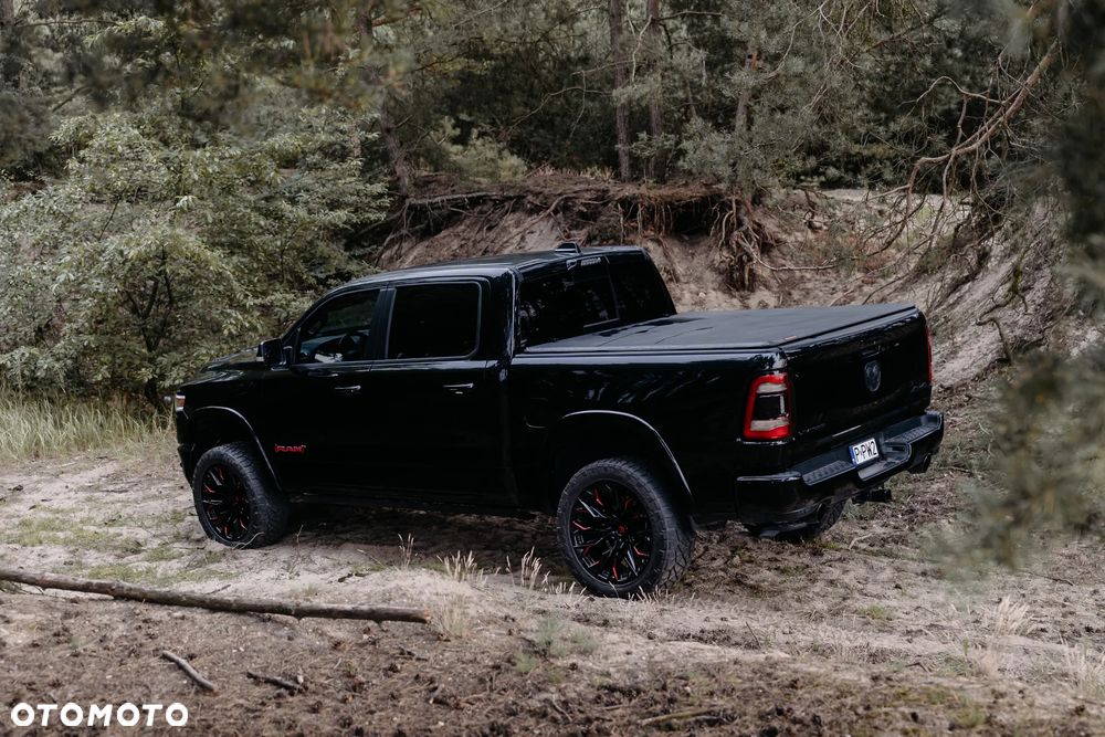 RAM 1500 Crew Cab Shortbed Limited - 2