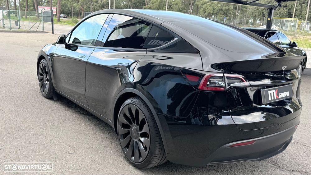 Tesla Model Y Performance Dual Motor AWD - 5
