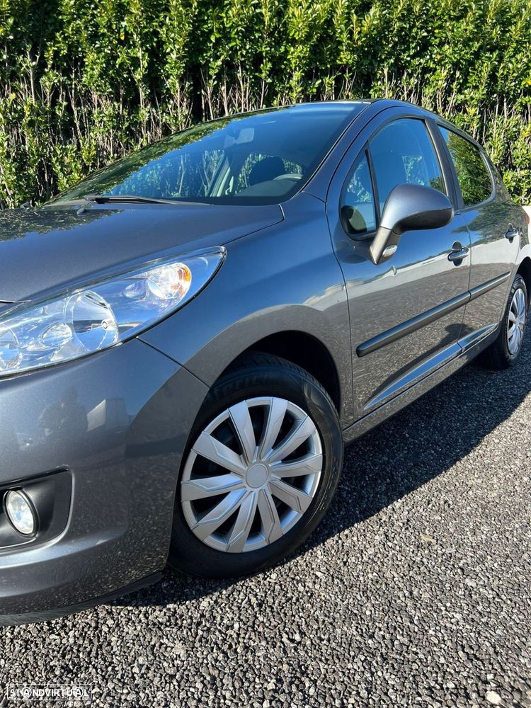 Peugeot 207 1.4 16V Active - 19