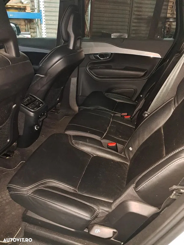 Volvo XC 90 - 13