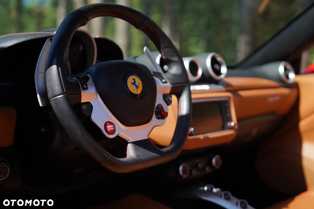 Ferrari California T - 11