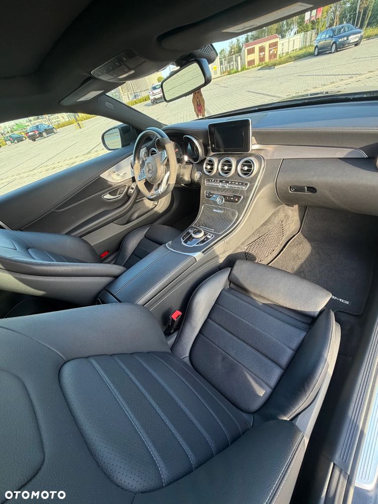 Mercedes-Benz Klasa C 300 9G-TRONIC Night Edition - 13