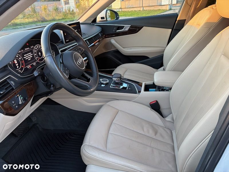 Audi A4 Limousine - 10