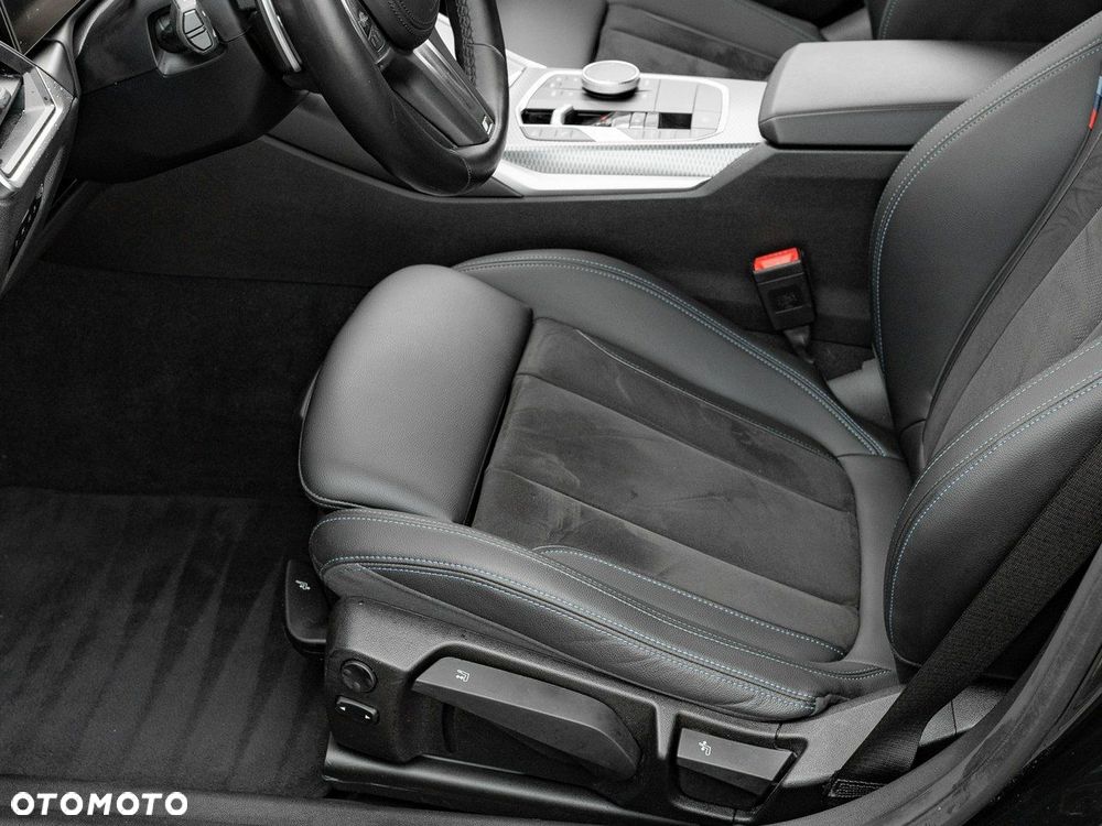 BMW Seria 3 318i M Sport - 13