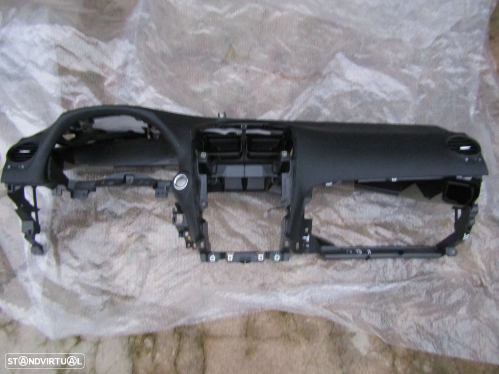 Tablier LEXUS IS 220D /300 ano 2006 a 2011original , ver fotos