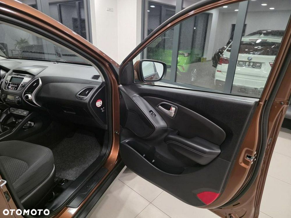 Hyundai ix35 1.6 2WD Fifa World Cup Edition - 19
