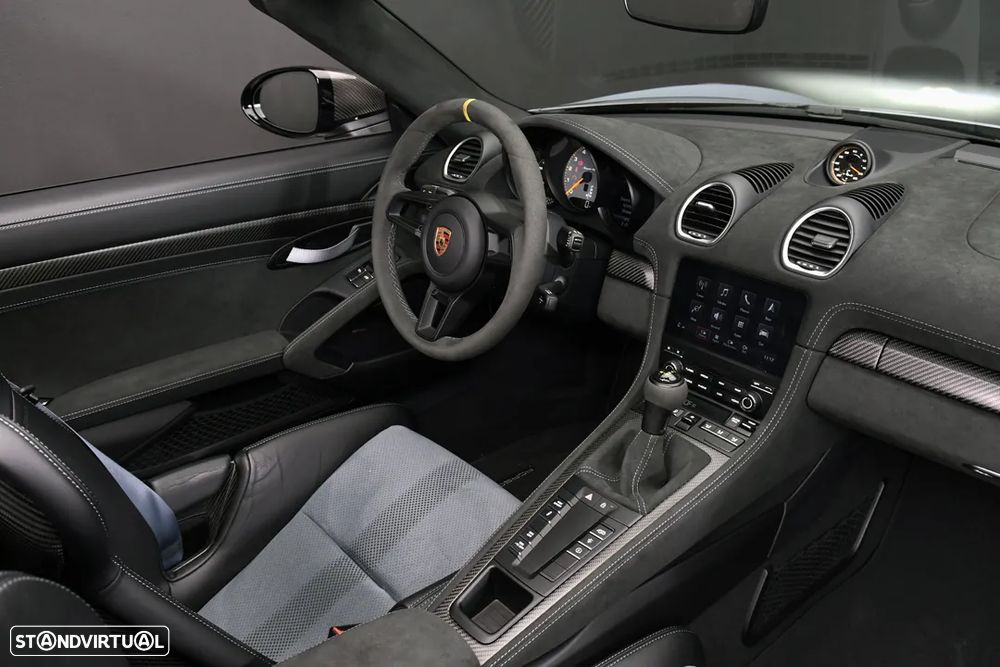 Porsche 718 Spyder RS - 27