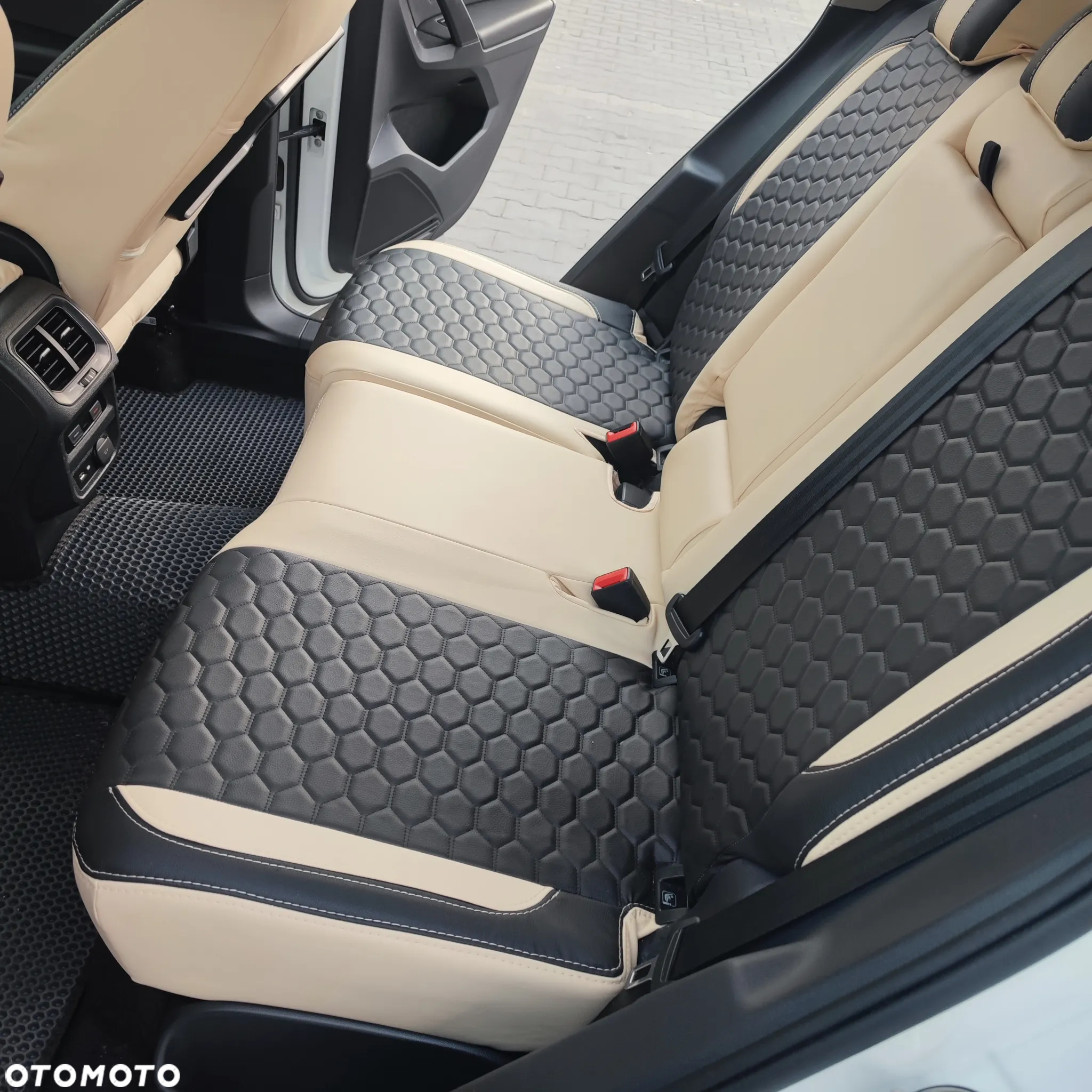 Volkswagen Tiguan 2.0 TDI SCR DSG R-Line - 13