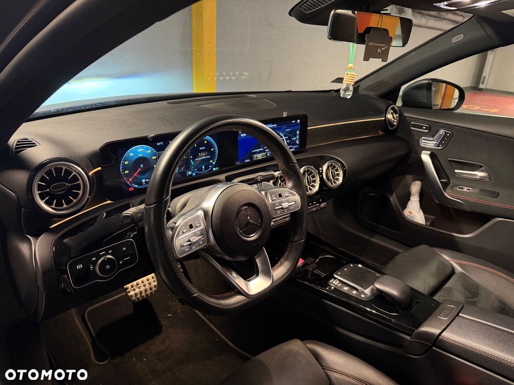 Mercedes-Benz Klasa A 200 AMG Line 7G-DCT - 7