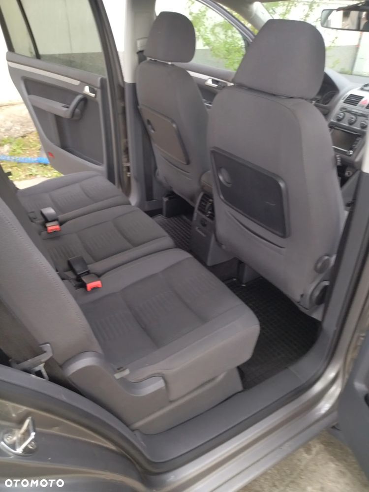 Volkswagen Touran 2.0 TDI Highline - 7