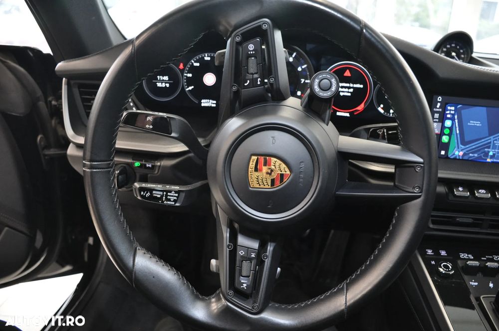 Porsche 911 Carrera 4S PDK - 22