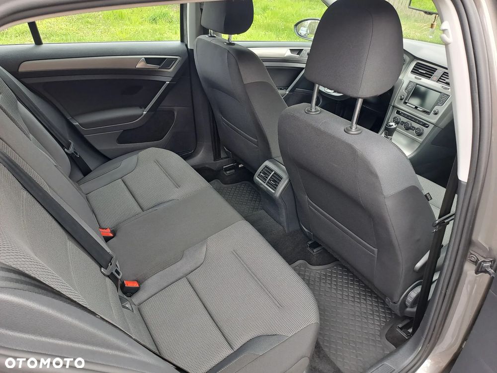 Volkswagen Golf - 7