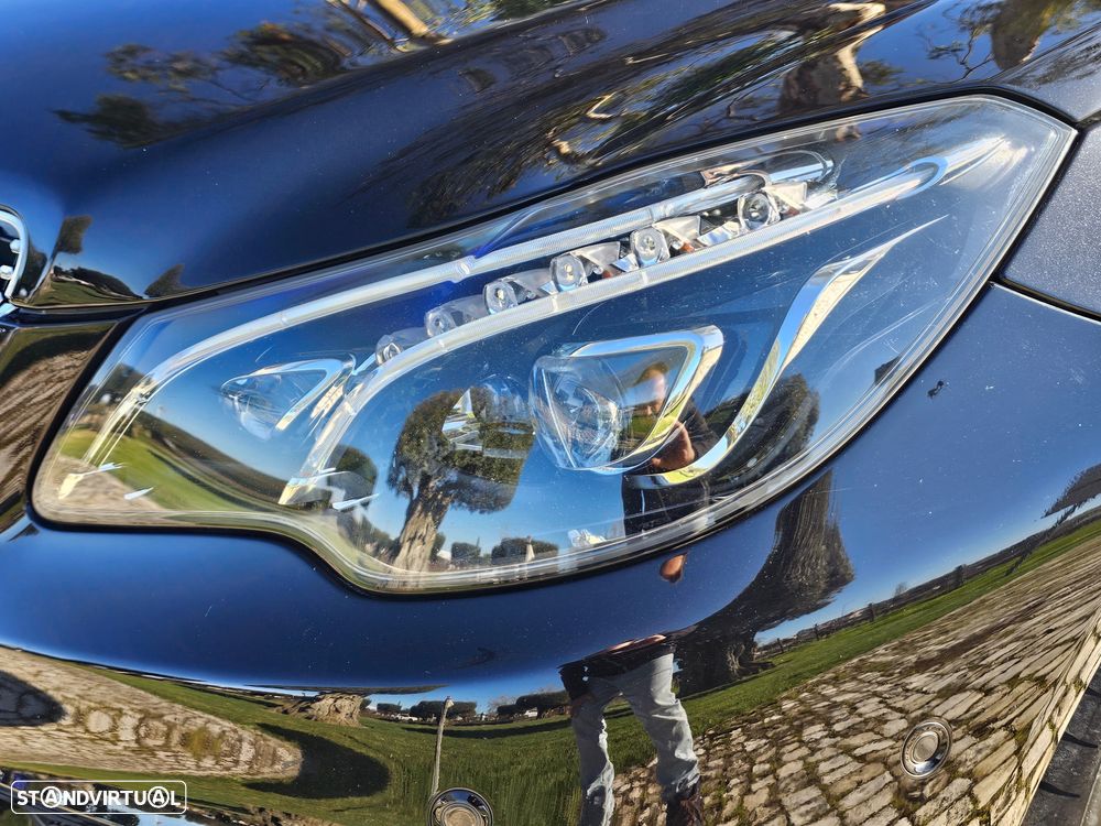 Mercedes-Benz E 220 - 24