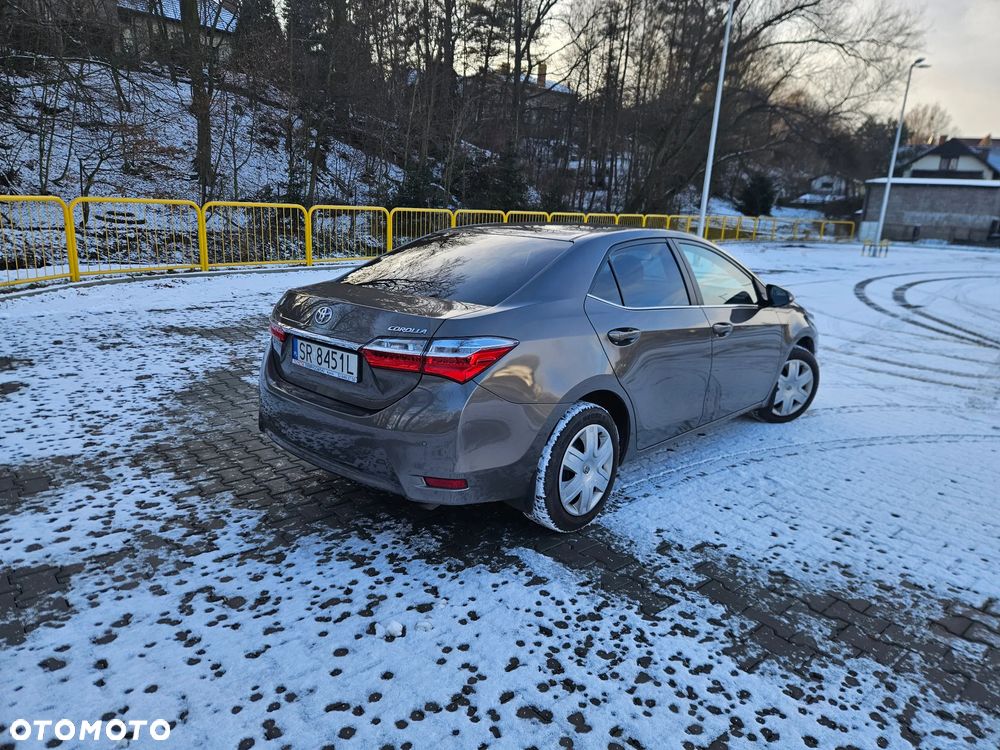 Toyota Corolla 1.6 Premium - 5