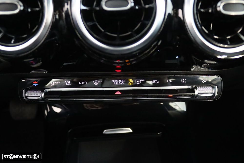 Mercedes-Benz A 250 Limousine - 29