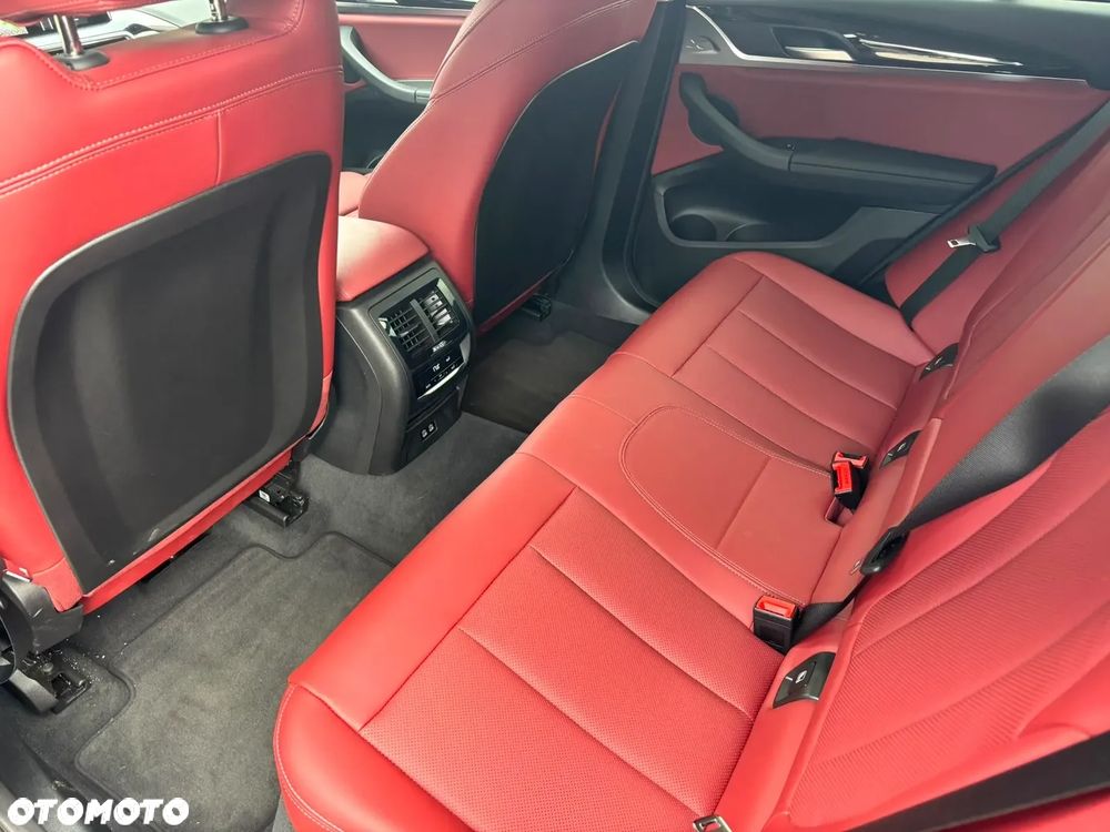 BMW X4 - 18