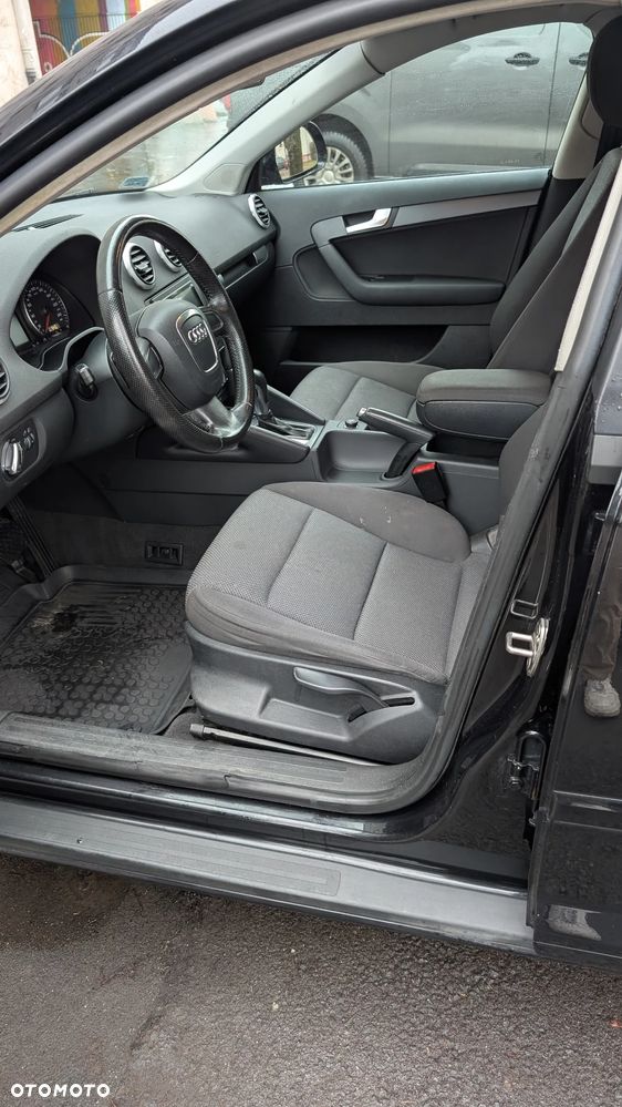 Audi A3 Sportback 2.0 TDI DPF S tronic Ambition - 9