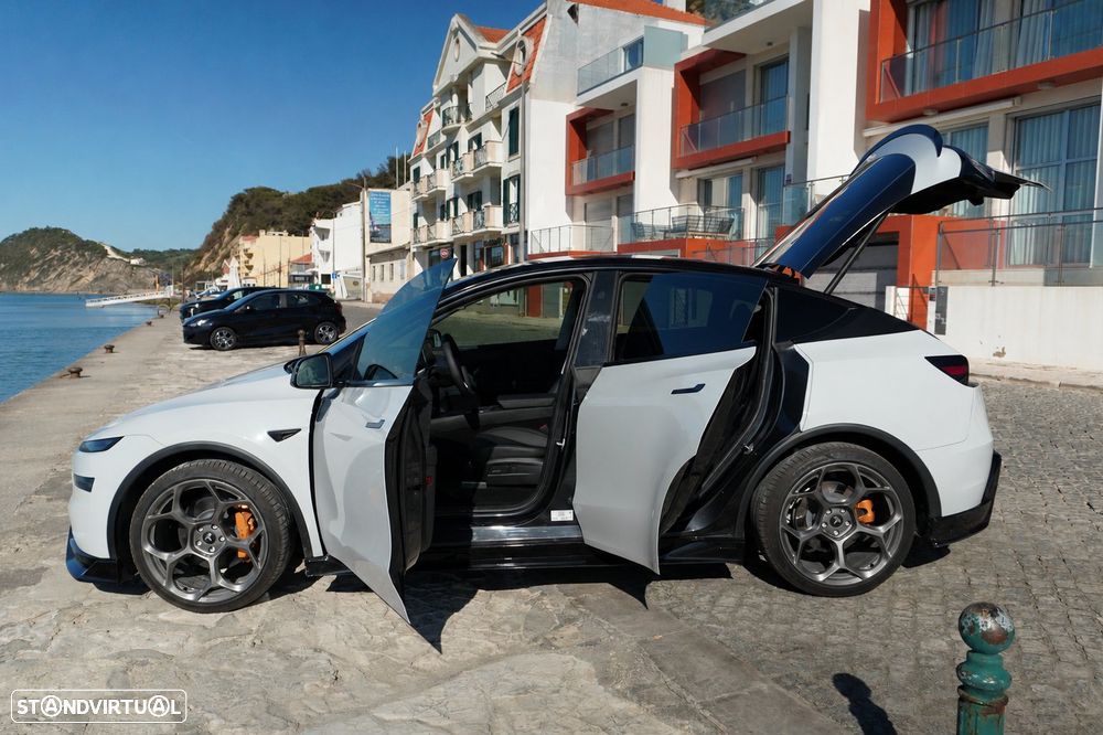 Tesla Model Y Long Range Tração Integral — fotografia 4