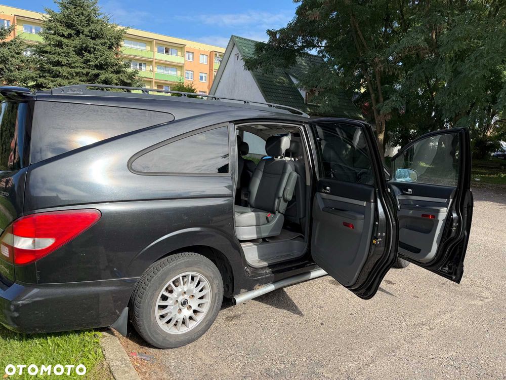 SsangYong/KGM Rodius - 8