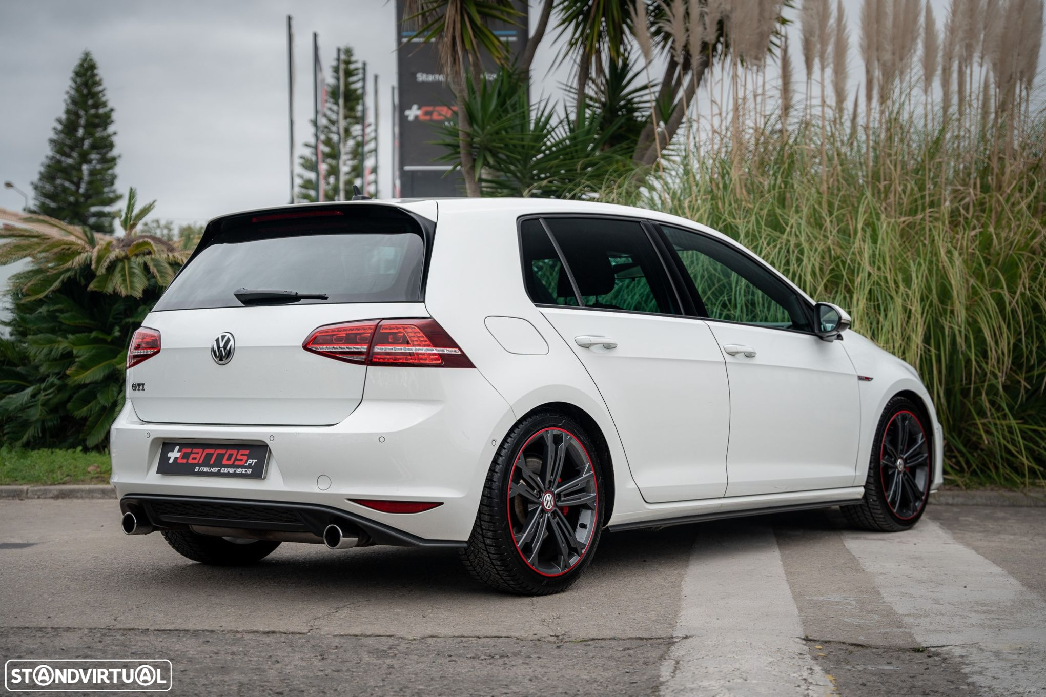VW Golf 2.0 TSI R DSG - 5