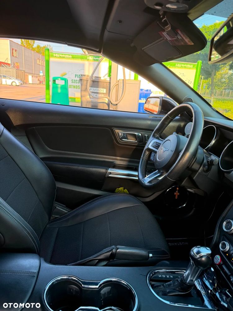 Ford Mustang 3.7 V6 - 12