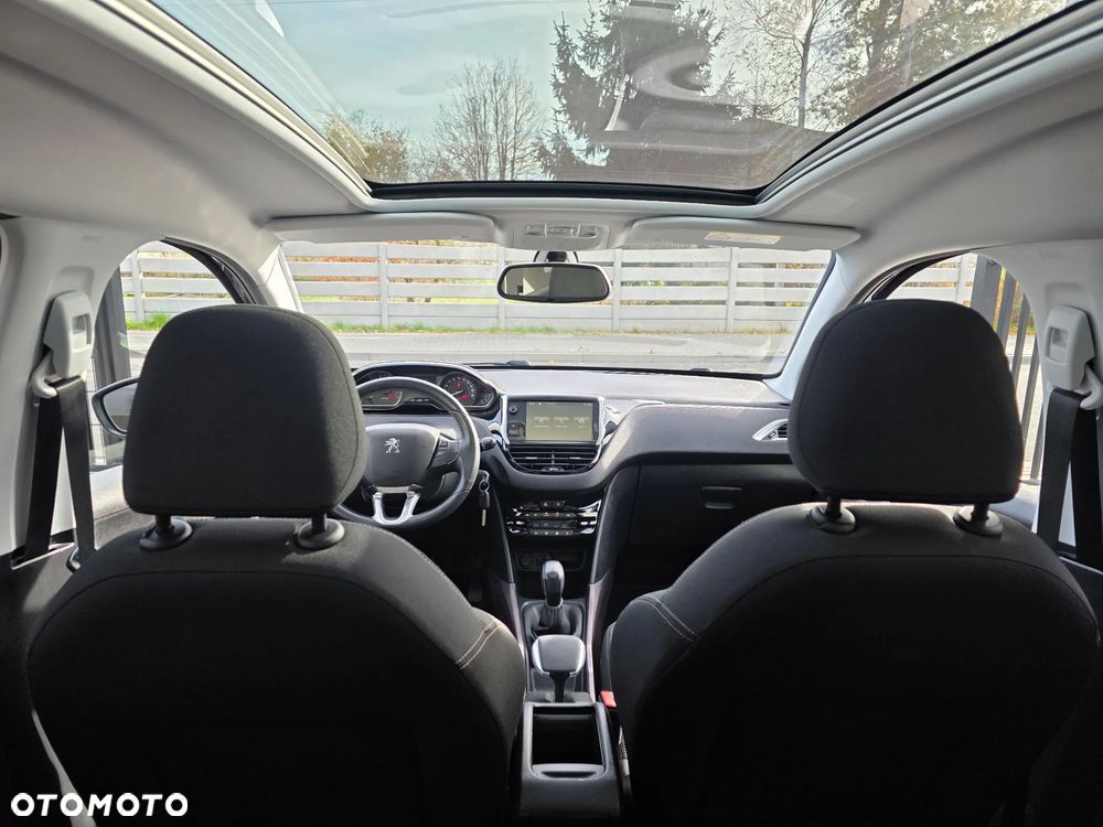 Peugeot 2008 PureTech 110 Style - 6