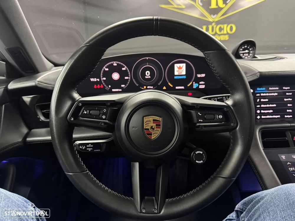 Porsche Taycan Standard - 18