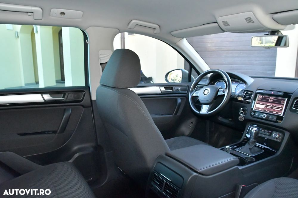 Volkswagen Touareg 3.0 V6 TDI BMT - 11
